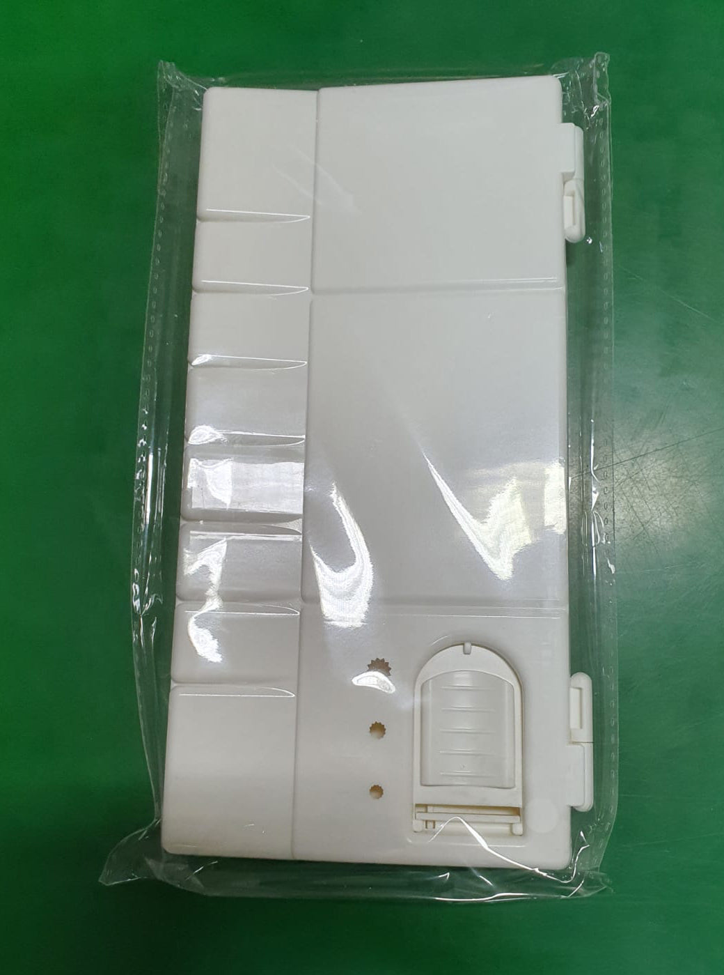 Palette with cover